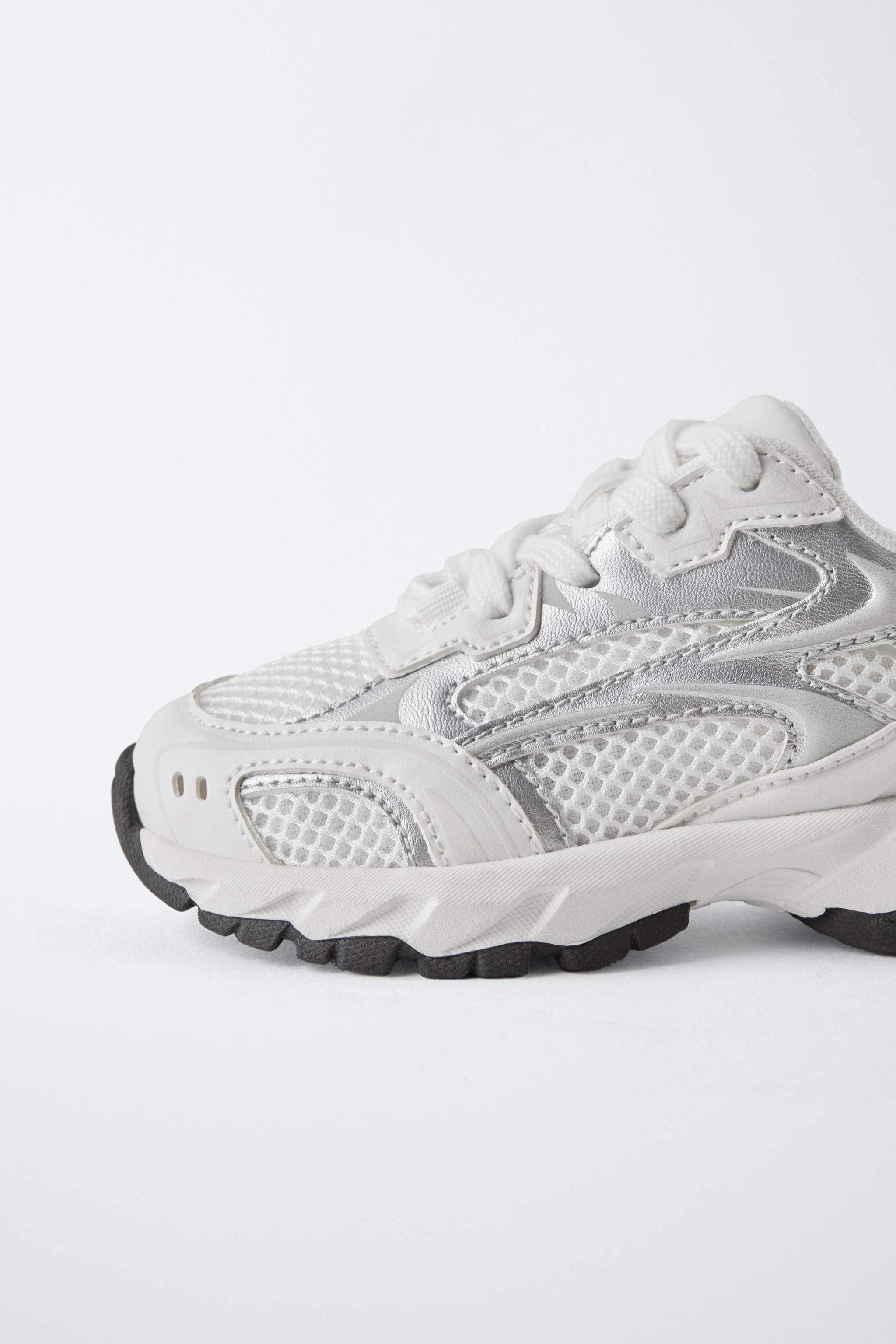 MESH SNEAKERS